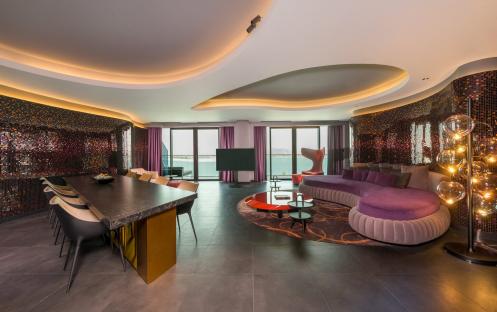 W Dubai The Palm - Marvelous Suite with Jacuzzi Living Room